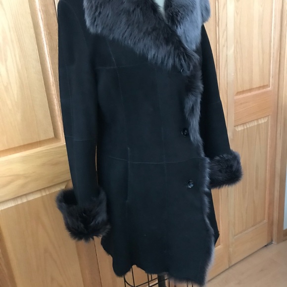 Toscana Shearling Coat in Black Brisa from Nordstrom’s - Picture 5 of 16